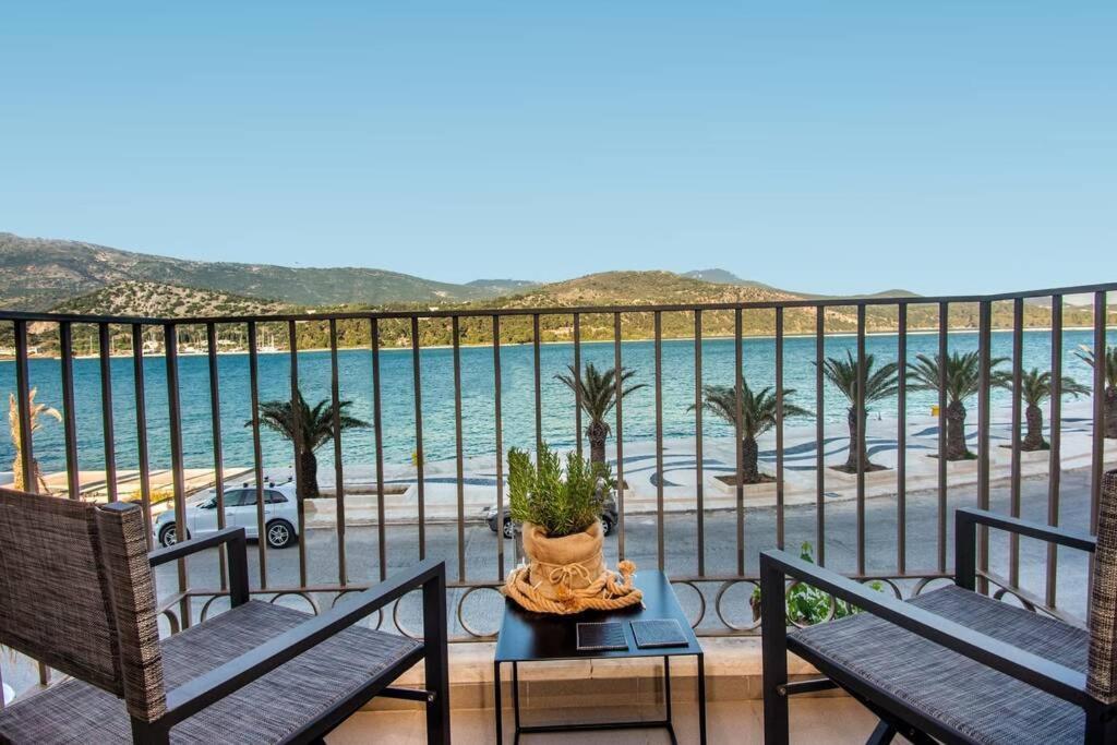 A & B Minimal Suite With Sea View In Argostoli מראה חיצוני תמונה