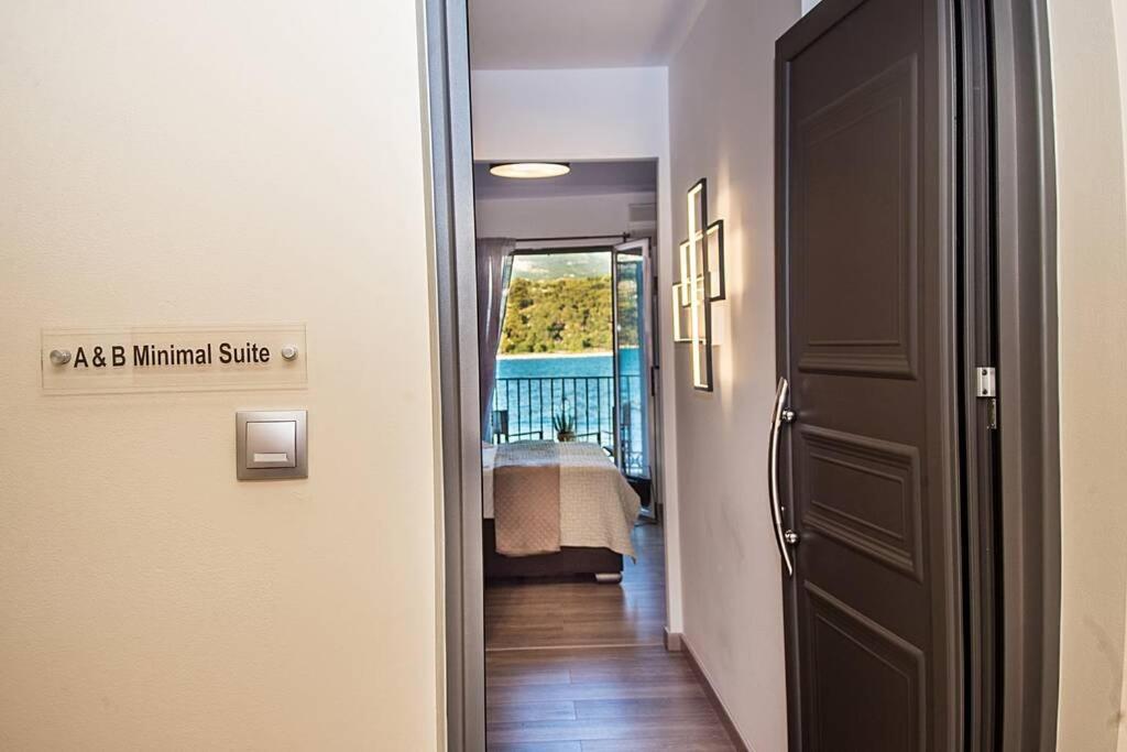 A & B Minimal Suite With Sea View In Argostoli מראה חיצוני תמונה