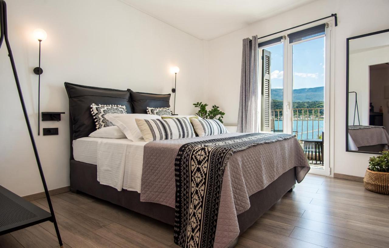 A & B Minimal Suite With Sea View In Argostoli מראה חיצוני תמונה