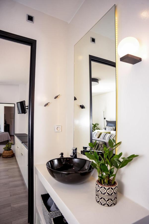 A & B Minimal Suite With Sea View In Argostoli מראה חיצוני תמונה